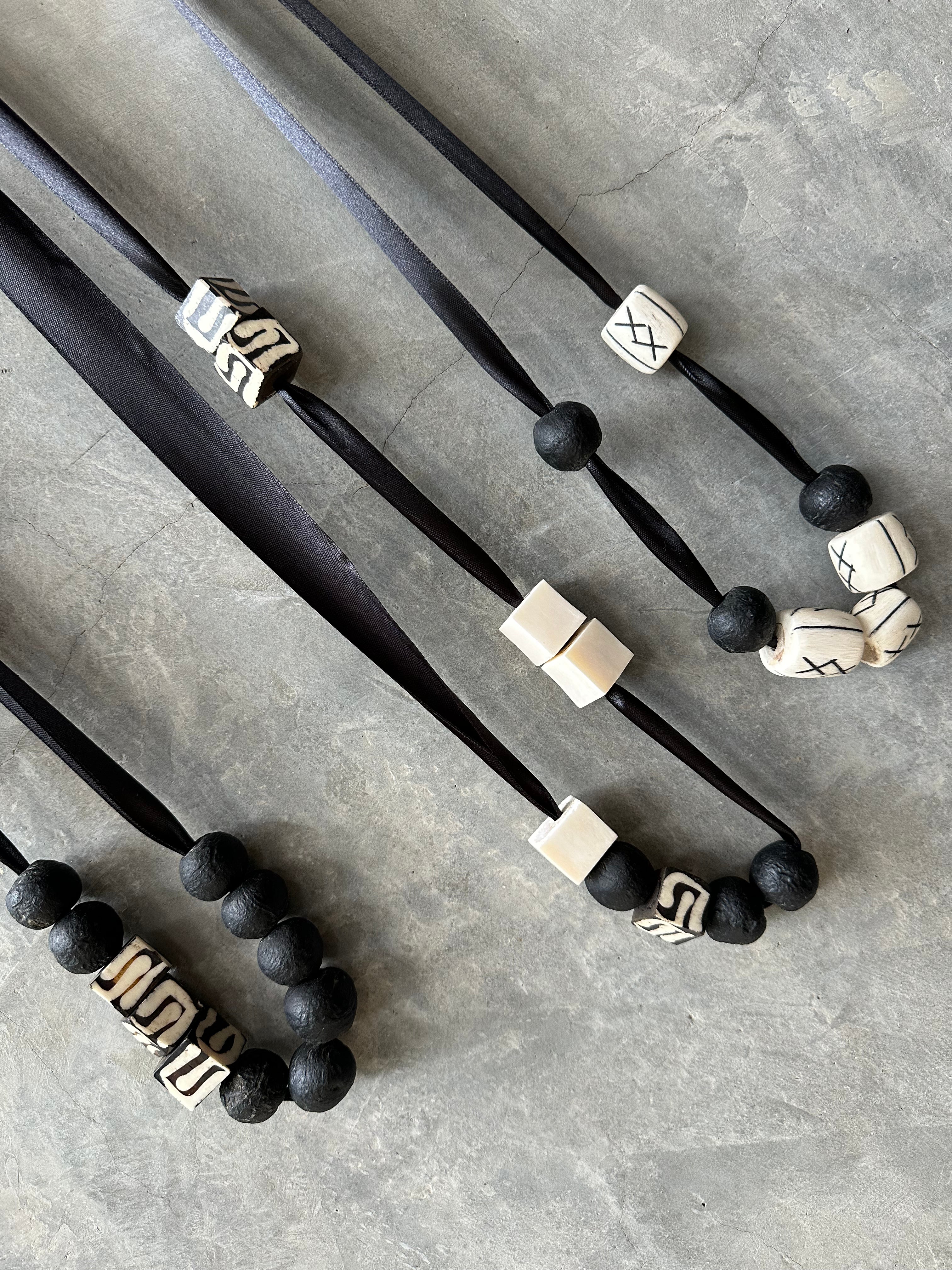 STONE & HORN NECKLACE
